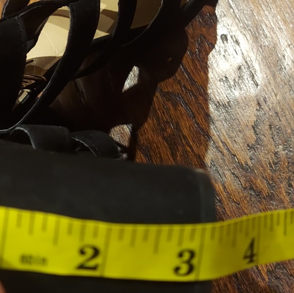 011,Comfort Est.1946 Sandals heels color black 🖤 - Picture 2 of 12